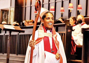 
Sri Lankan-born Rt Rev Anashuya Fletcher was recently ordained and installed as Assistant Bishop of Wellington, New Zealand. The event was held at the Wellington Cathedral of St. Paul and was attended by over 600 well-wishers.
 

