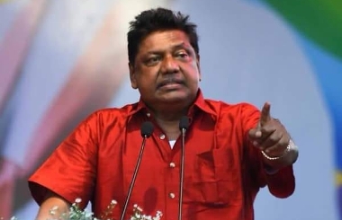 

There is no force behind appointing former premier Mahinda Rajapaksa again. The Rajapaksa tide has already died down, Kalutara district Samagi Jana Bala (SJB) MP Kumara Welgama said.
He responded to a journalist's question about Mahindananda Aluthgamage's statement that a force is being formed to re-appoint MR as premier.


