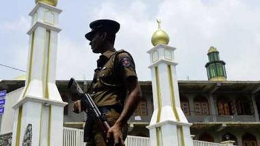 
Police have implemented special security measures for mosques during Ramadan, with over 7,500 security personnel involved in the effort.


