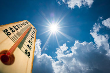 

The sun is expected to be directly over Sri Lanka from April 5 to April 15, as a result of its apparent northward relative motion, the Forecasting Division of the National Meteorological Centre said.


