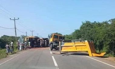 Two trucks collide head on on A9 road four injured Seithy