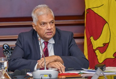 

Despite speculations that a General Election will precede a Presidential election, President Ranil Wickremesinghe has informed the Cabinet today that the Presidential election will be held first this year. 



