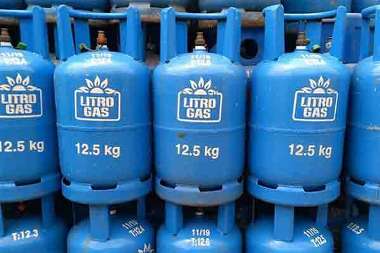 

The price of a 12.5 kg domestic Litro LP gas cylinder will reduced by Rs.175 from midnight today, Litro Gas said.

Accordingly, the new retail price of a cylinder of 12.5 kg LP gas will be Rs.3,940

The 5 kg cylinder of LP gas will be reduced by Rs. 70 and the new retail price will be Rs.1,582

The 2.3 kg cylinder of LP gas will be reduced by Rs.32 and the new retail price will be Rs.740.


